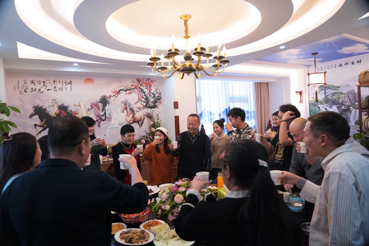 欢声笑语，其乐融融，我会“欢乐迎小年”活动圆满举行