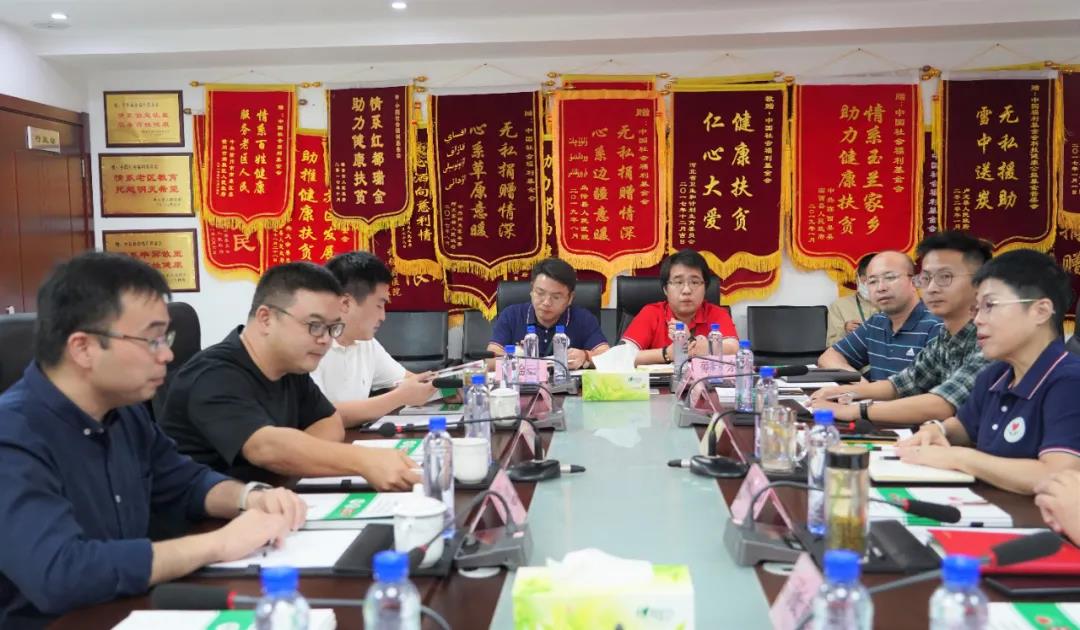 重庆鲲居阁信息科技有限责任公司总经理李泽乾一行莅临我会洽谈
