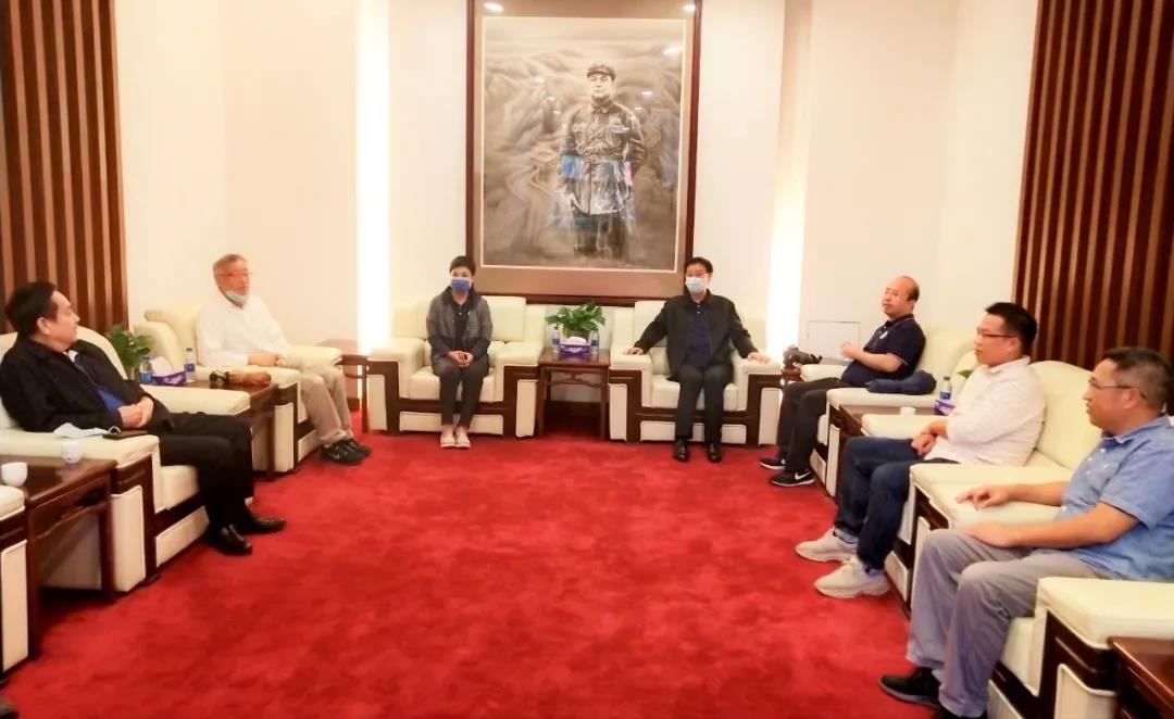 【聚焦】蔡秘书长赴广东梅州市雁洋镇深入交流“科技健康公益行”项目