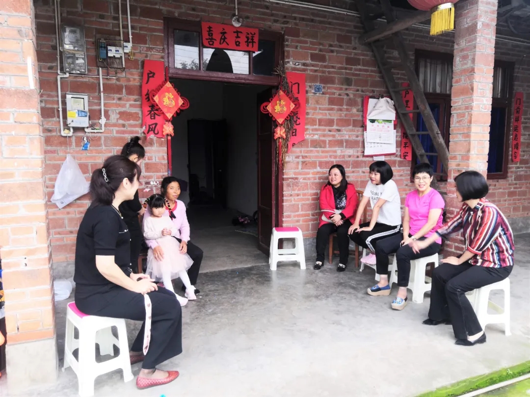 情系基层百姓，蔡秘书长深入四川洪雅调研