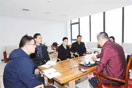 蔡理事长一行会见《中国推介》执行制片人张大伟，共谋公益未来