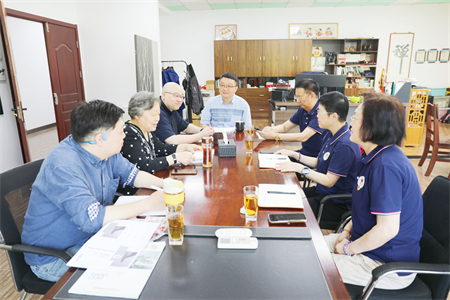 蔡理事长一行赴南京调研社会化智慧养老新模式